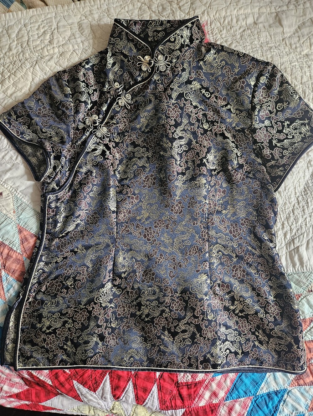 Vintage Black/Gold Traditional Chinese-inspired Silk Qipao Short Sleeve